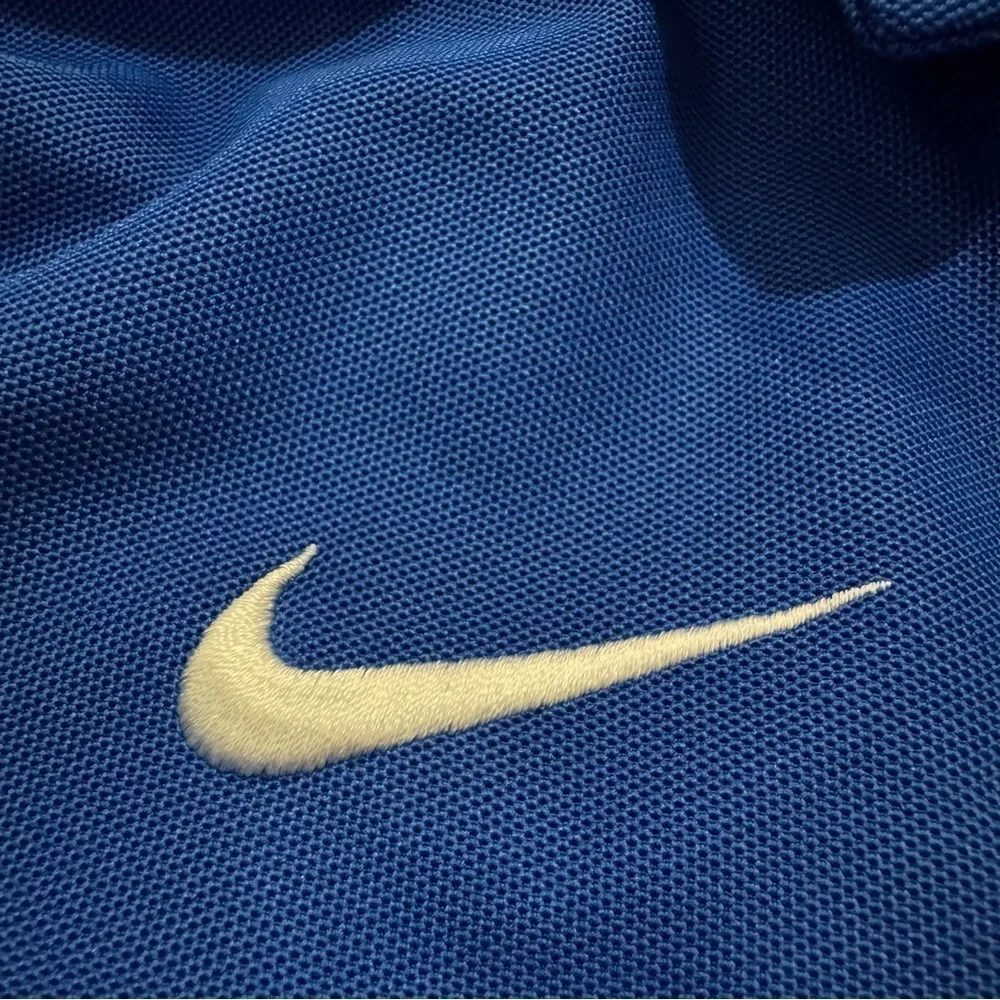 Rare Style Women’s NIKE DRI-FIT Authentic UB/BUFFALO BULLS Blue POLO/Golf SHIRT